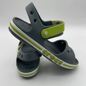 CROCS Black and Green Sandals with Ventilation and Pivoting Strap Size J-1